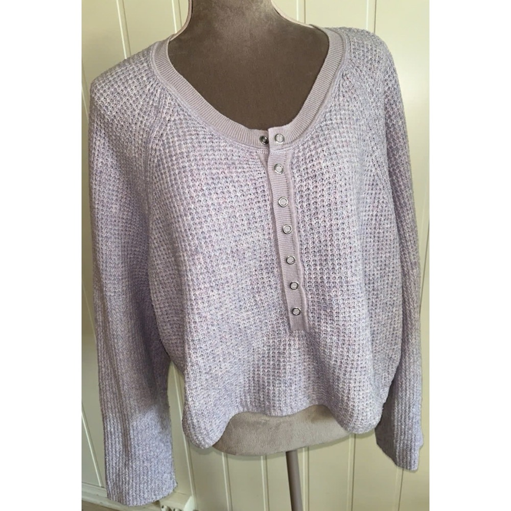 Urban Outfitters Waffle Knit Henley Sweater Lavender Relaxed Crop SM Soft Comfy